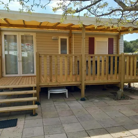 Des Reves Mobil 298 4* Campingplatz